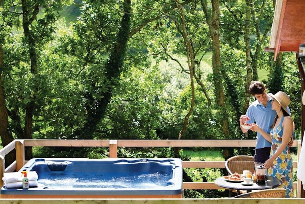 Ivyleaf Combe Lodges with hot tubs in Cornwall