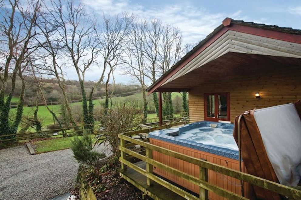 Ivyleaf Combe Lodges Cornwall near the beach