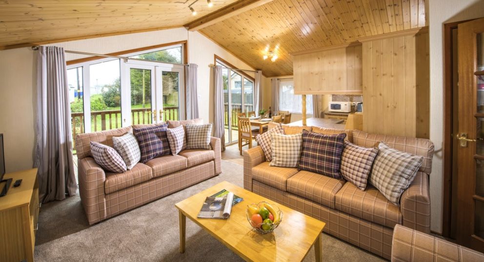 Killigarth Manor Holiday Park in Polperro - to rent on park with swimming pool and fitness suite