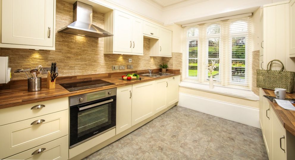 Killigarth Manor Holiday Park in Polperro - to rent on park with swimming pool and fitness suite