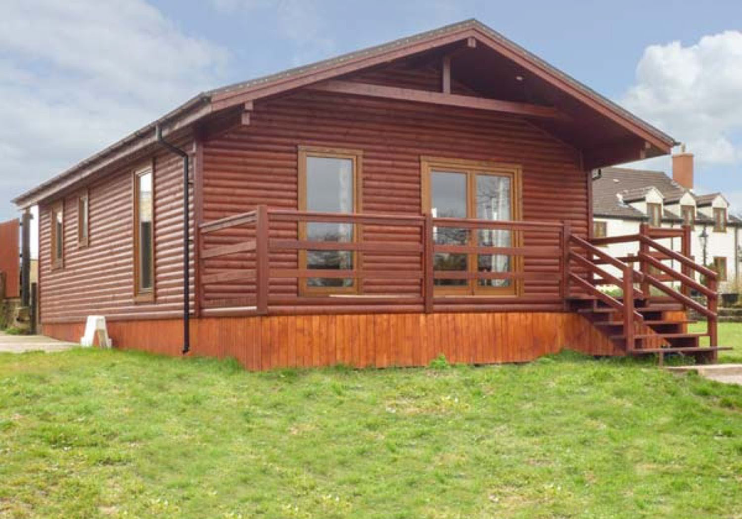 Knapps Farm Lodges Shepton Mallet, Somerset Self Catering Holiday