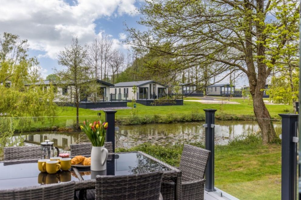 Lakeside Lodge at Green Hill Farm - dog friendly lodge for rent in the New Forest National Park