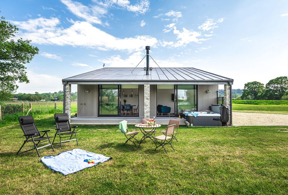 Lakeside Lodge, a luxury hot tub lodge in Dorset