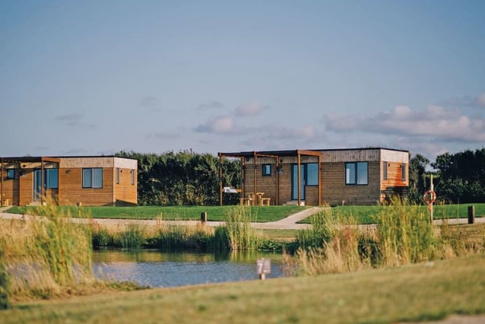 Landal Gwel an Mor Cornwall lakeside lodges
