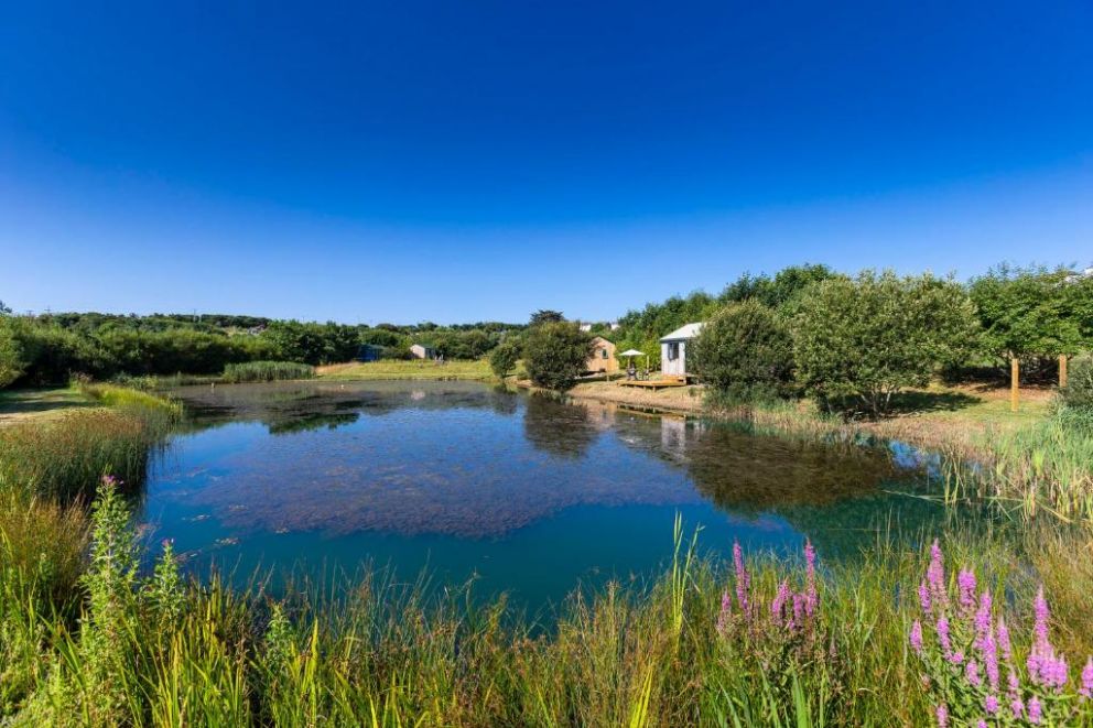 Lynstone Lakes in Bude - lakeside lodges for rent