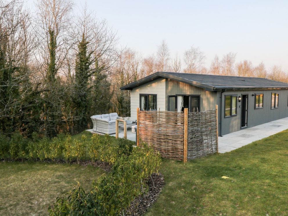 Mayflower in Broadwoodwidger, Devon - for rent with hot tub for up to 8 people