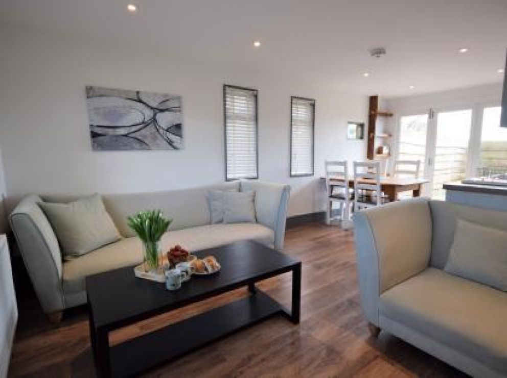 Pig On The Hill Lodges - pet friendly, with hot tub and wood burner close to the beach