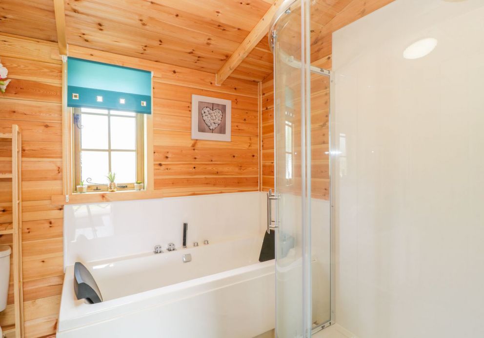 Poll Dorset Log Cabin Dorset