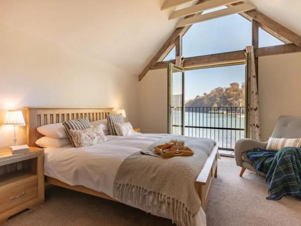 River Dart Lodge in Dartmouth for rent - awaken to views of the river