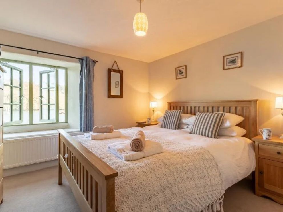 River Dart Lodge in Dartmouth for rent - a good nights sleep