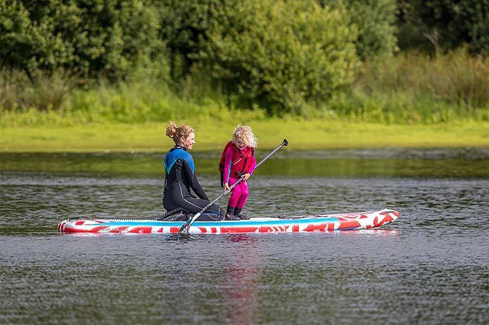 Roadford Lake Lodges paddleboarding