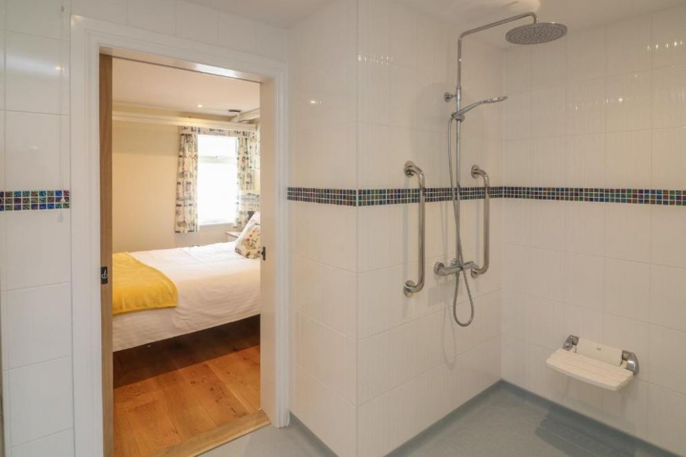 Seashells, 17 Channel View South Devon