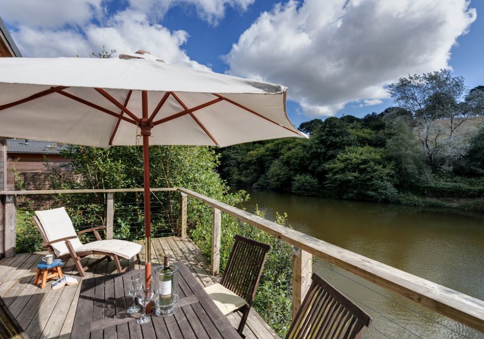 Stonerush Lakes Cornwall