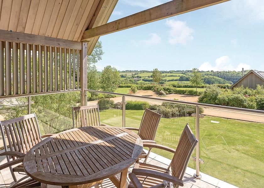 Swandown Lodges - Chard, Somerset | Self Catering Holiday Lodges