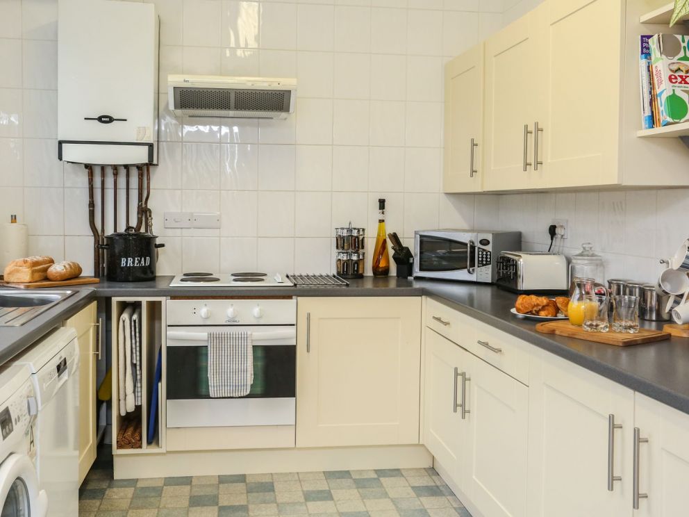 The Cabin in Coombe Martin - for rent in coastal village