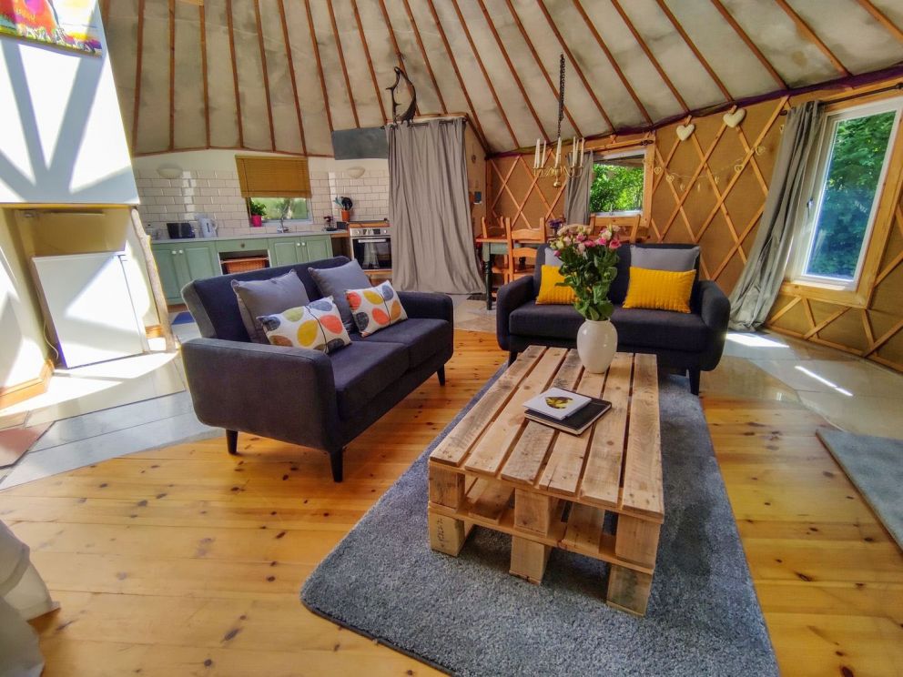 The Roundhouse - Somerset, lodge with wood burning stove for rent