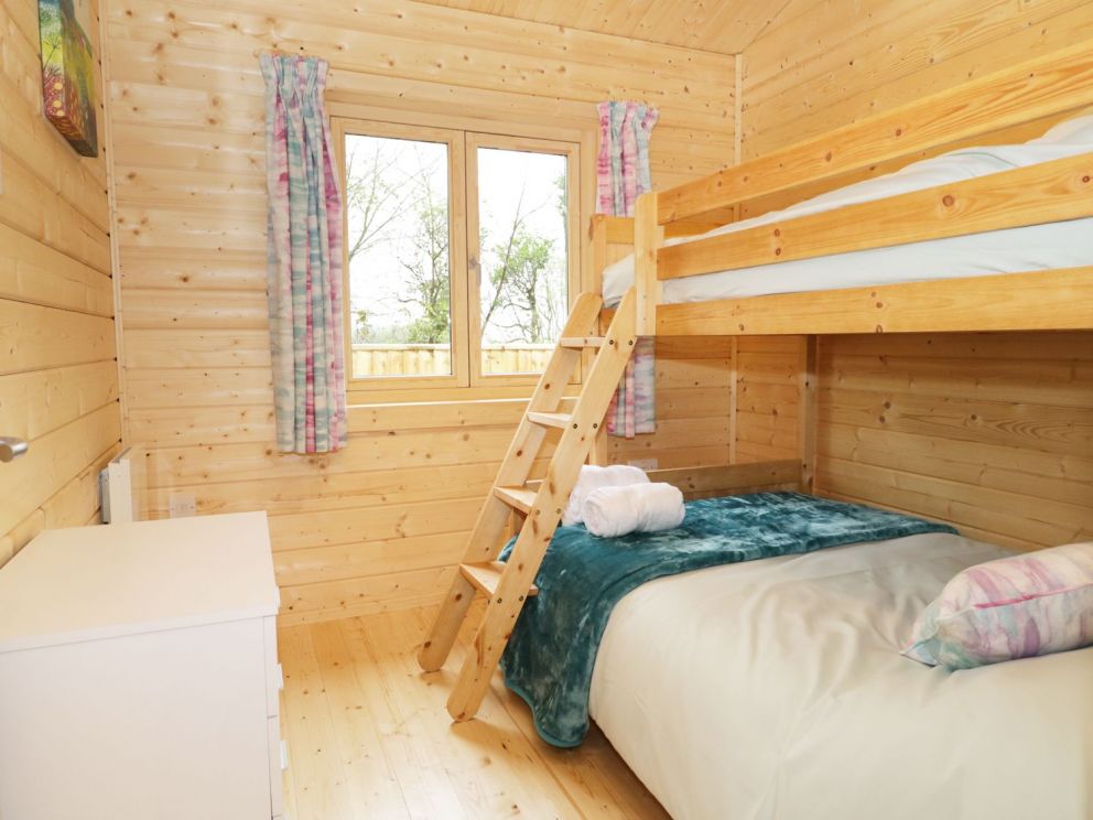 The Shippen Somerset