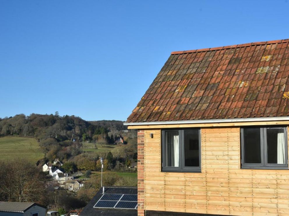 The Stables, Uplyme, Devon - Accommodates 8 guests, close to the beach