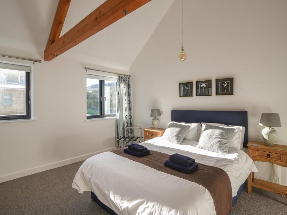 The Stables, Uplyme, Devon - Accommodates 8 guests, close to the beach