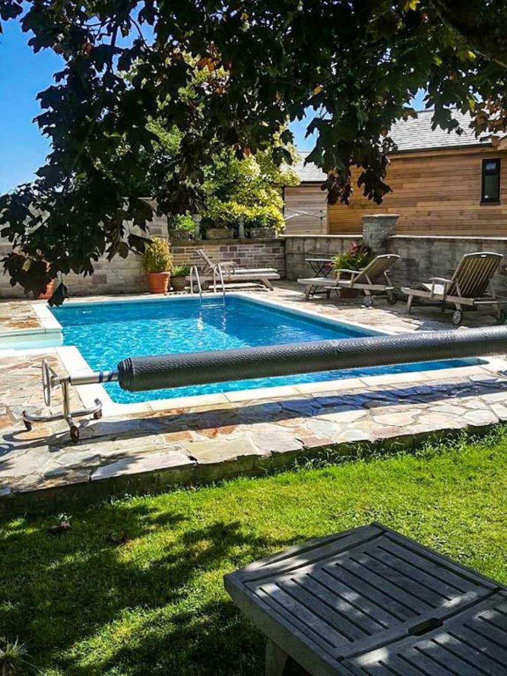 Tor Farm Lodge in Cheddar, Somerset - Lodge for rent with hot tub and seasonal outdoor swimming pool