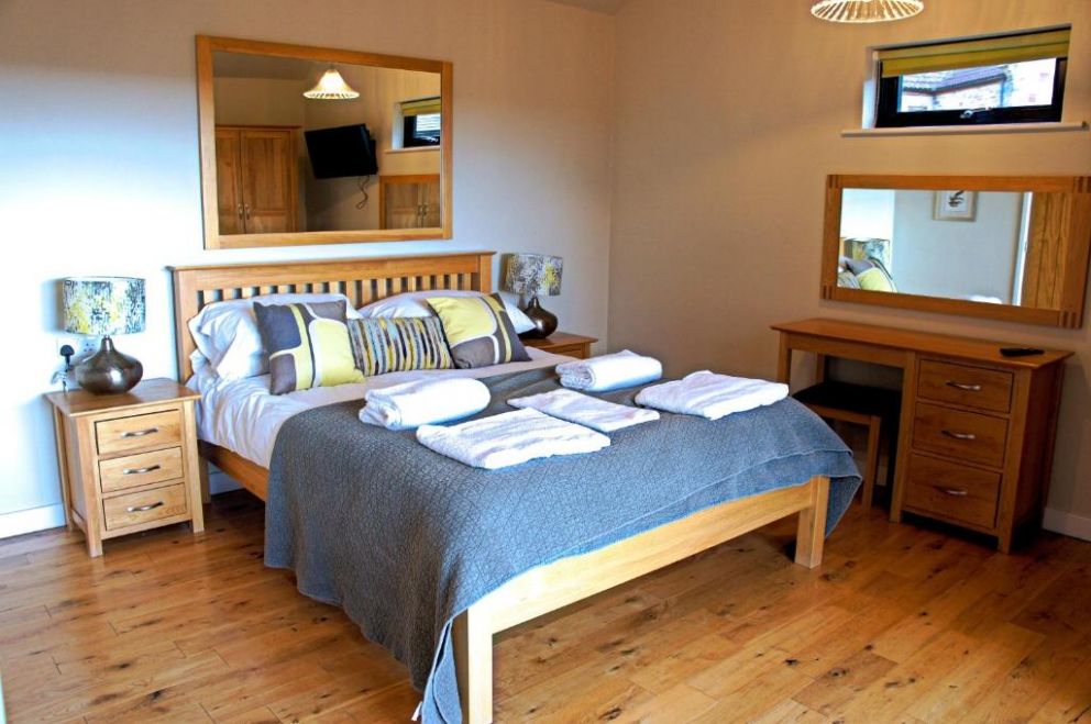 Tor Farm Lodge - Cheddar, Somerset | Self Catering Holiday Lodges