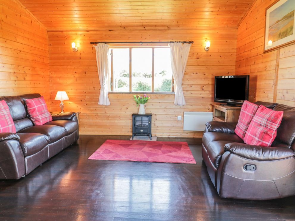 Tregullon Holiday Lodges Cornwall