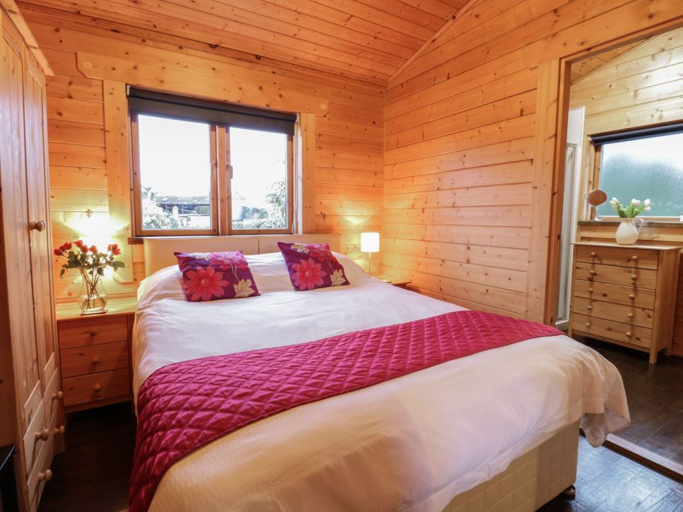 Tregullon Holiday Lodges Cornwall