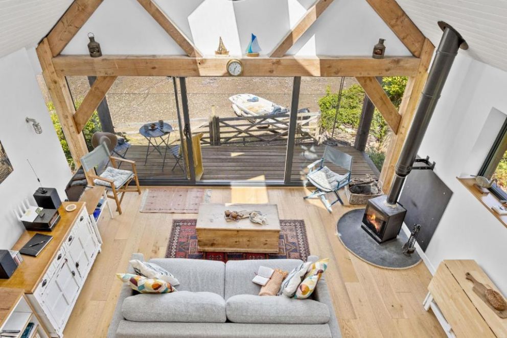 Water Edge Boathouse - On the River Dart