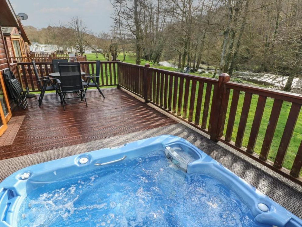 3 Riverside Lodge, Carmarthenshire  