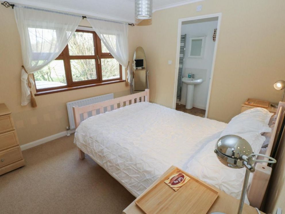 3 Riverside Lodge, Carmarthenshire  