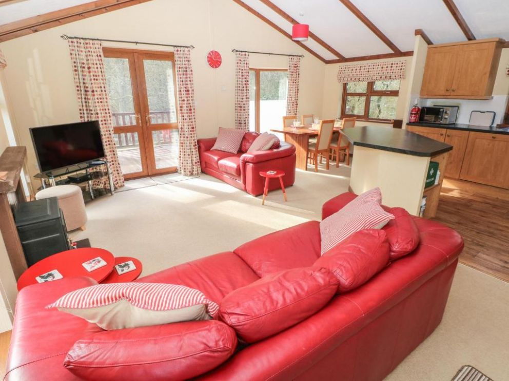 3 Riverside Lodge, Carmarthenshire  