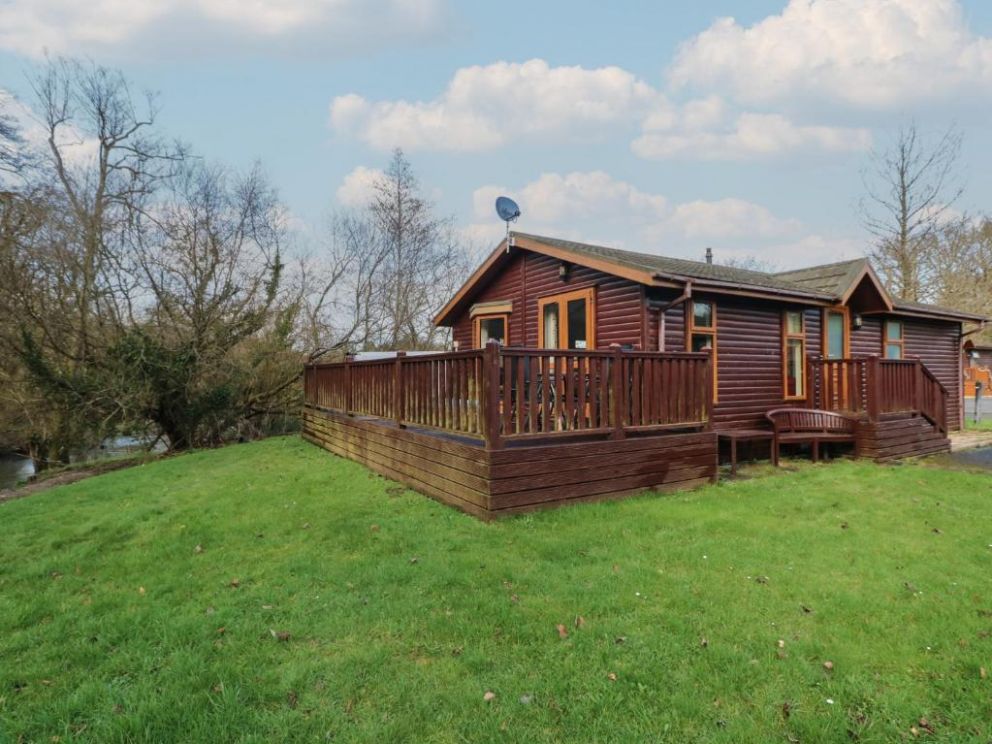 3 Riverside Lodge, Carmarthenshire  