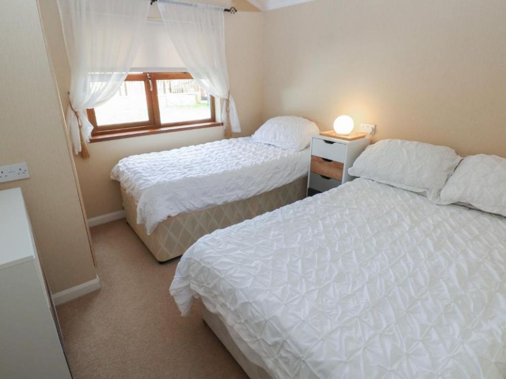 3 Riverside Lodge, Carmarthenshire  