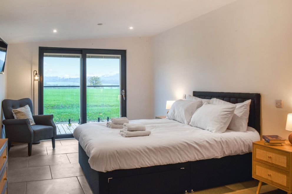 Acre Luxury Lodges-Cedar Lodge