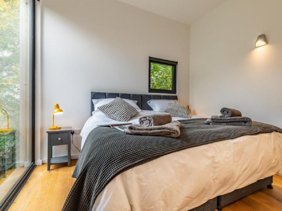 Apple Orchard Eco Cabins - for rent, pet friendly, with wood fired hot tub