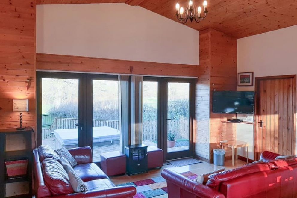 Ash Lodge at Lon Lodges