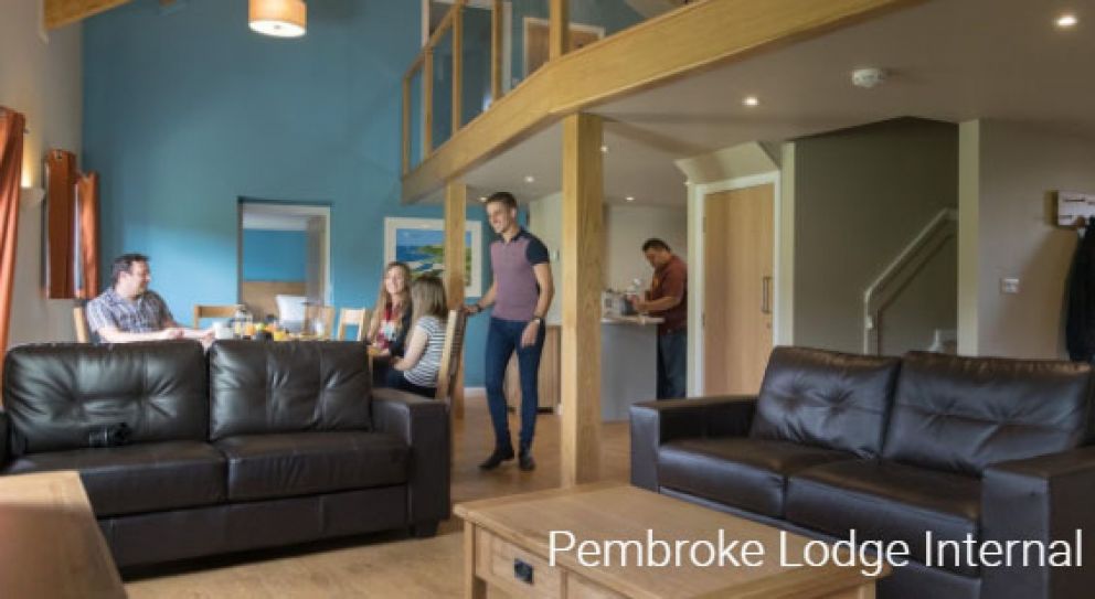 Bluestone National Park Resort - Lodges for rent on holiday park with pool and spa