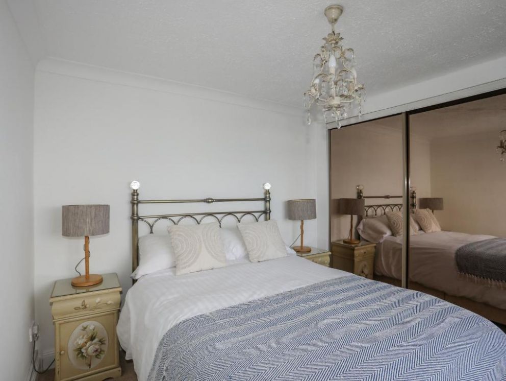 Bramble Bank, Harlech, Gwynedd -  pet friendly, holiday lodge, close to the beach, with sea views in Wales