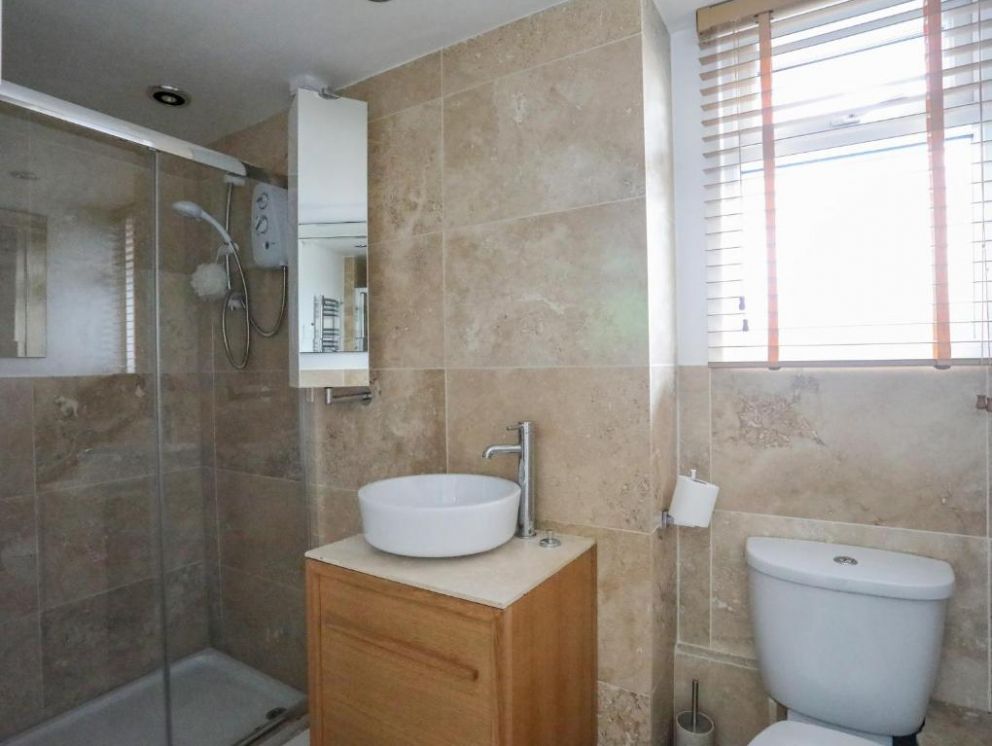 Bramble Bank, Harlech, Gwynedd -  pet friendly, holiday lodge, close to the beach, with sea views in Wales