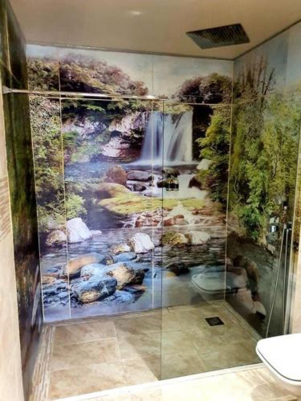 Brecon View Eco Village, Carmarthenshire, Wales - eco-friendly holiday lodge with hot tub and sauna, close to Brecon Beacons. Pet friendly.