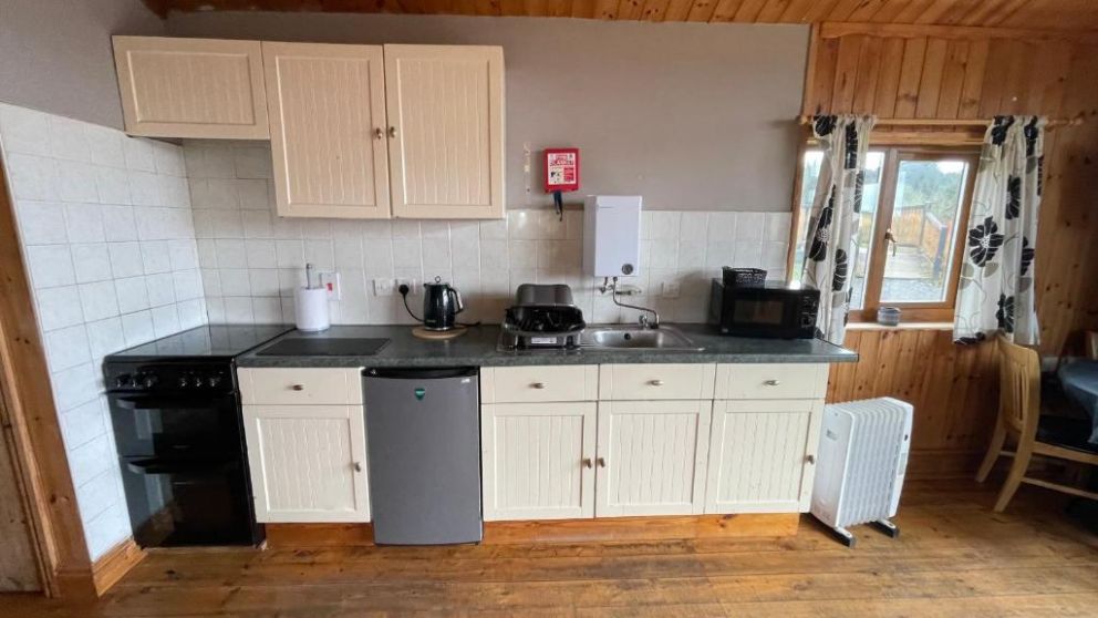 Bryn Bettws Lodge Pontrhydyfen, Port Talbot - wheelchair accessible, pet friendly accommodation and cabins for rent in Glamorgan, South Wales