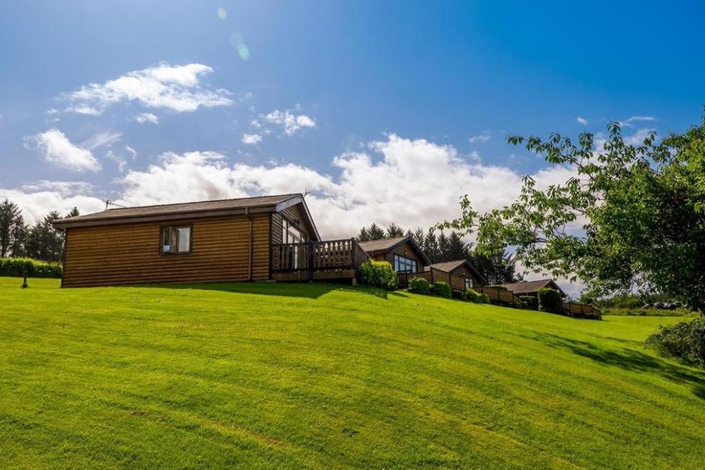 Bryn Bettws Lodge Pontrhydyfen, Port Talbot - wheelchair accessible, pet friendly accommodation and cabins for rent in Glamorgan, South Wales