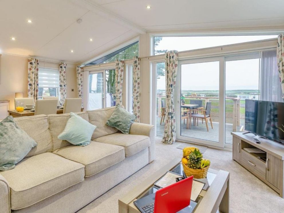 Coral Lodge at Little Haven Retreat - for rent with hot tub