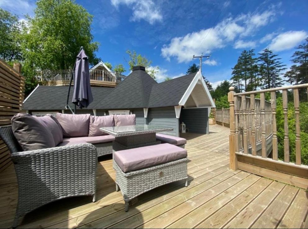 Ein Trysor Cudd Cabin, Ty Pencerrig, Pontsticill, Glamorgan - pet friendly lodge for rent, romantic break