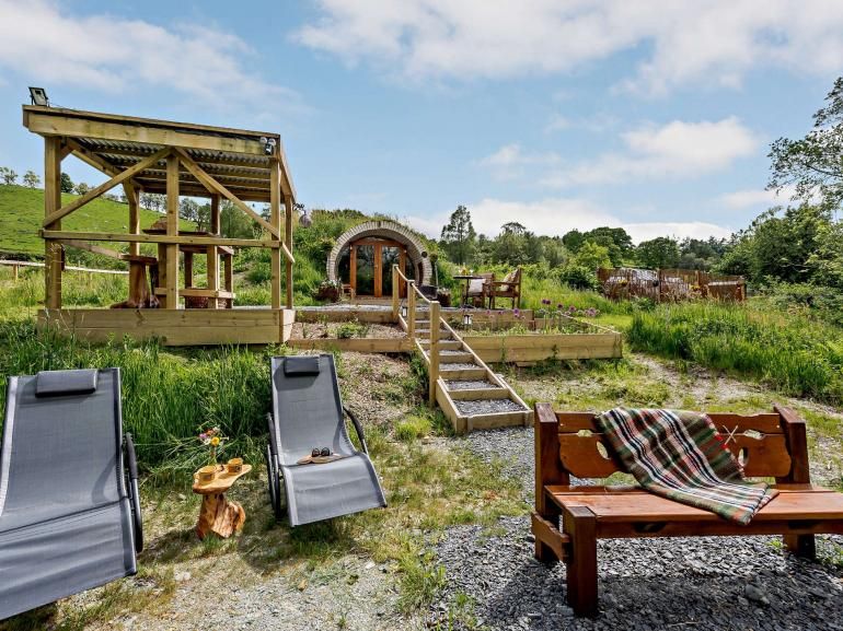 Enchanting Hidden House Llanidloes, Powys Self Catering Holiday Lodges