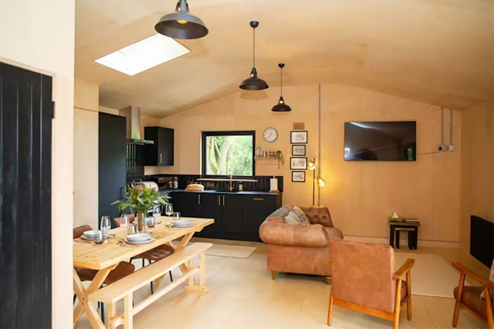 Estyn Y Dydd West Wales