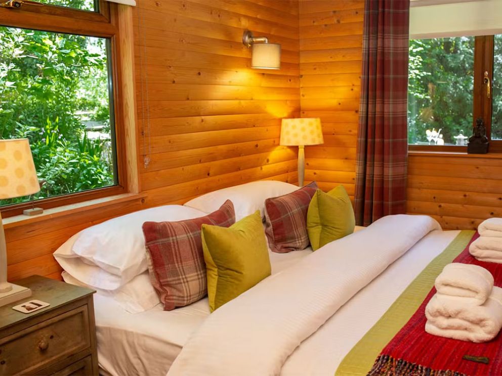 Fiddlers Green Log Cabin, Tenby