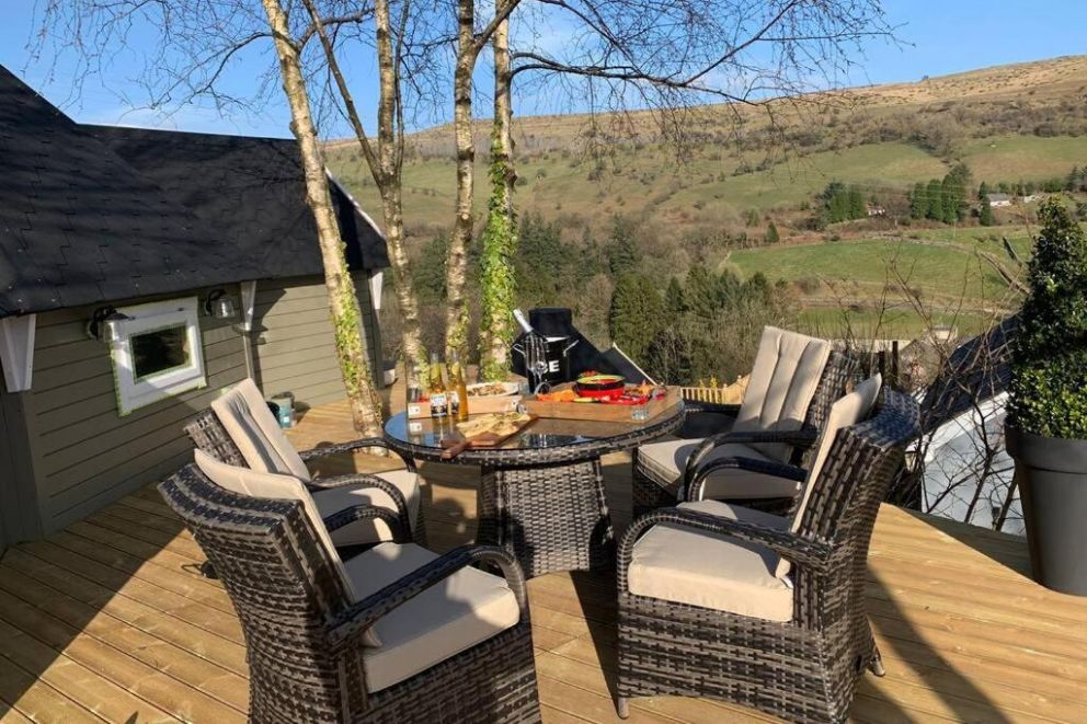 Flora's Cabin, Ty Pencerrig, Pontsticill, Glamorgan - wheelchair accessible, pet friendly lodge for rent, romantic break