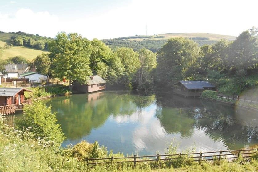 Herons Lake Retreat Caerwys, Flintshire Self Catering Holiday Lodges