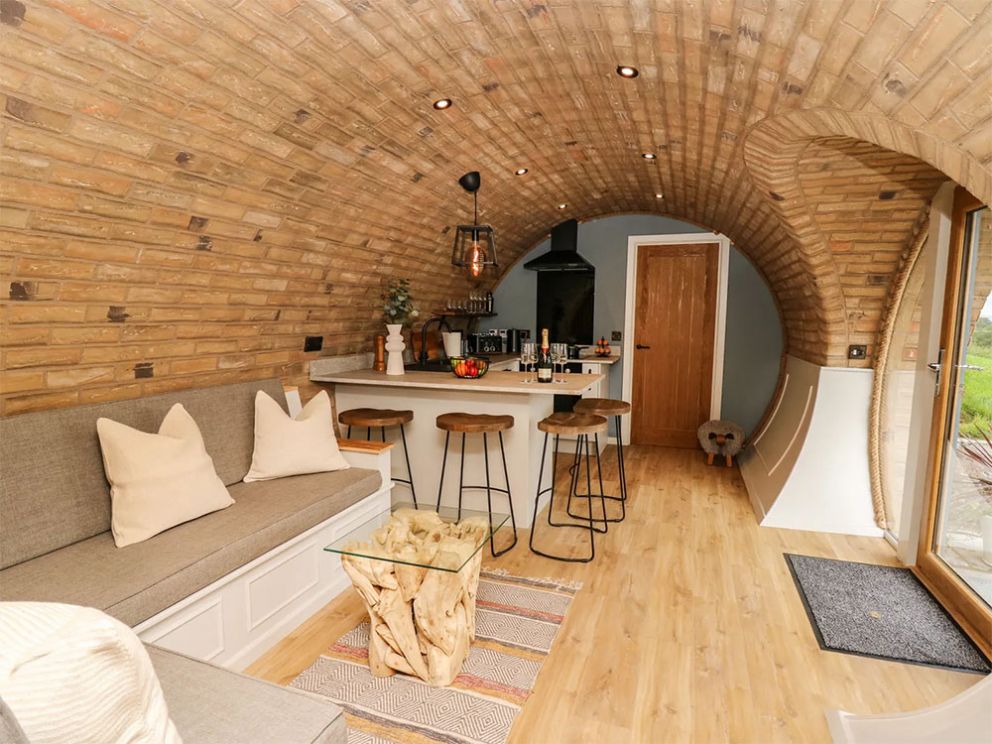 Llanfair Caereinion Hobbit Huts